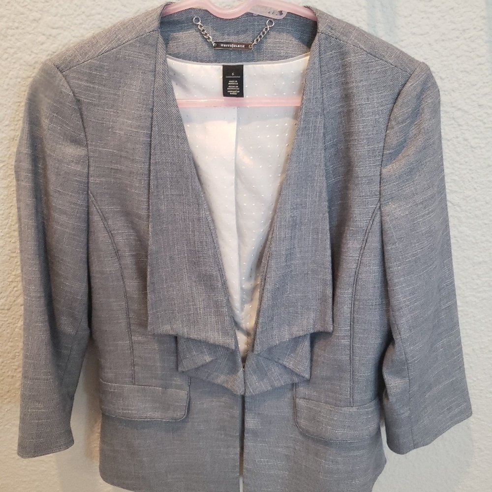 4/$25! White House Black Market blazer